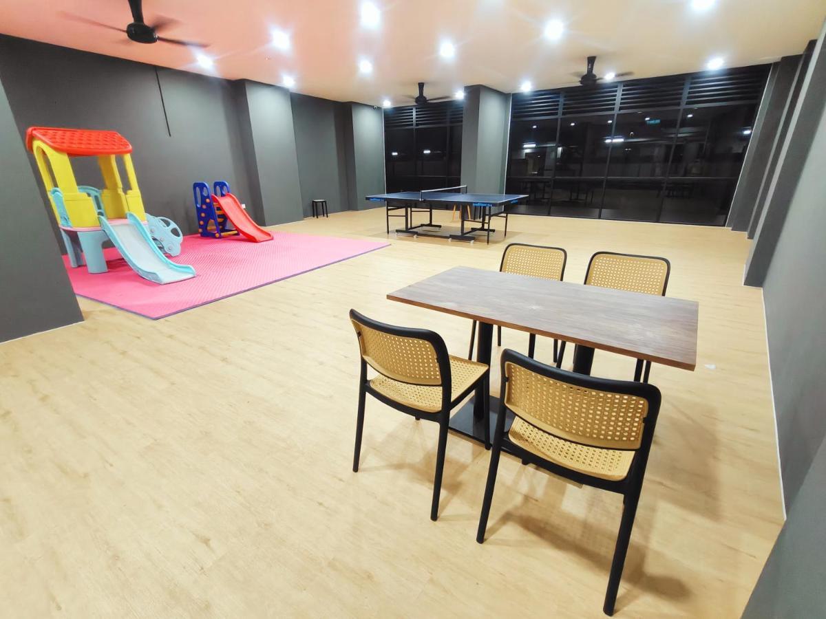 Gem Minimalist 2br 4beds Entire Kuching