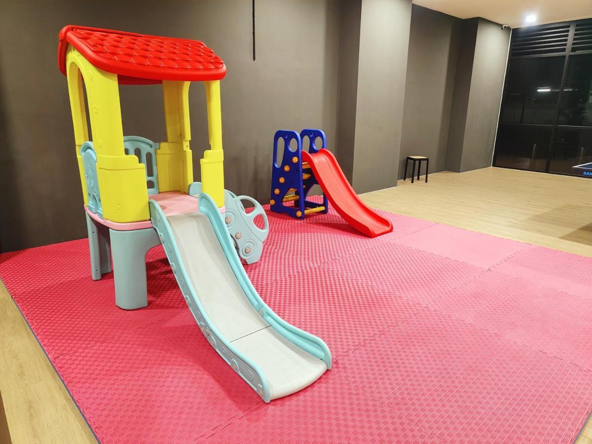 Gem Minimalist 2br 4beds Entire Apartment Kuching