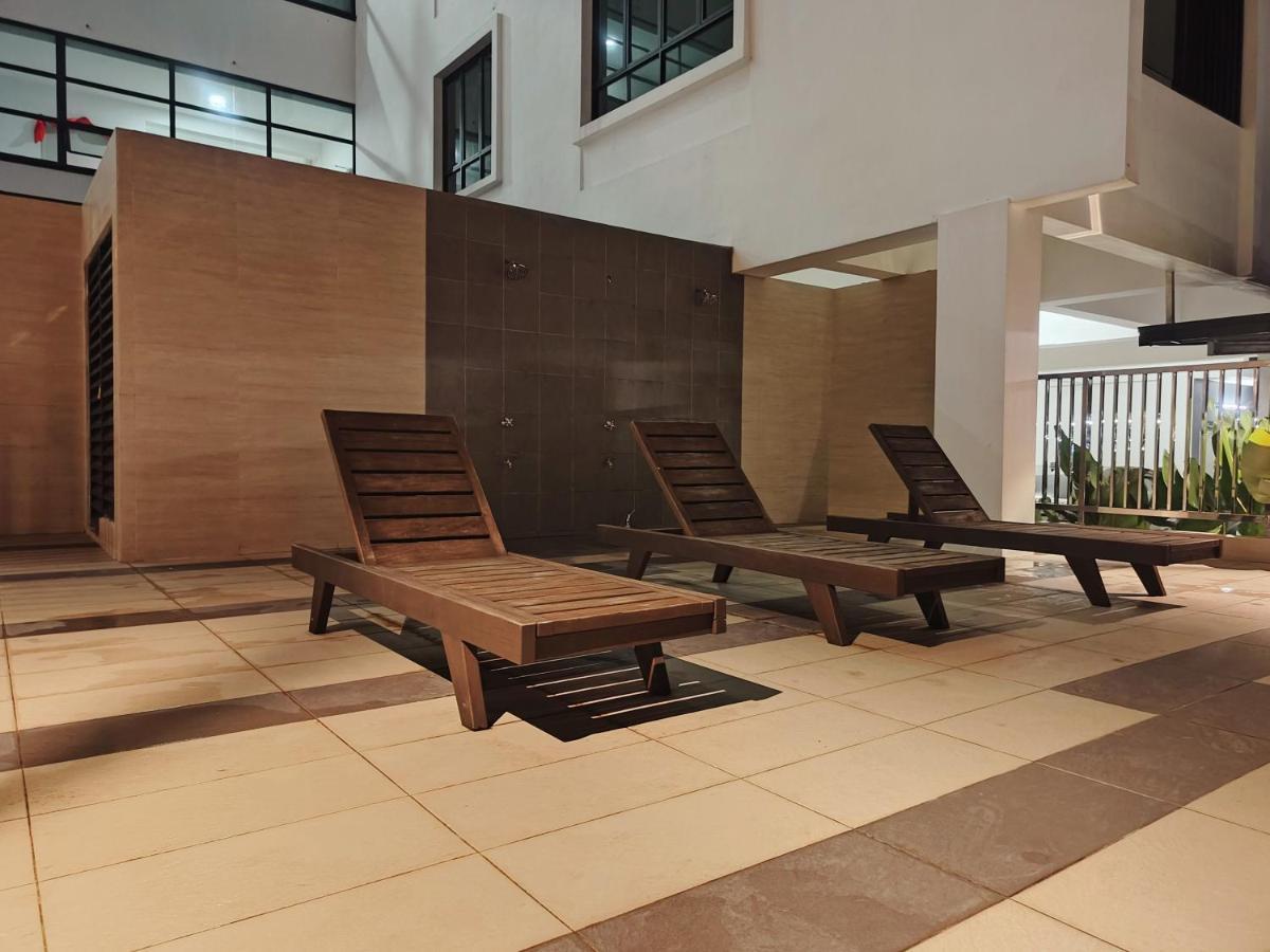 Gem Minimalist 2br 4beds Entire * Kuching